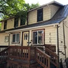 House and Shed Wash in Gales Creek, OR 0
