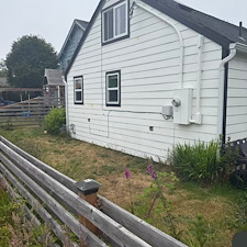 Cleaning-and-painting-needed-for-rental-home-real-estate-market-in-Seaside-OR 10