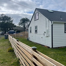 Cleaning-and-painting-needed-for-rental-home-real-estate-market-in-Seaside-OR 9